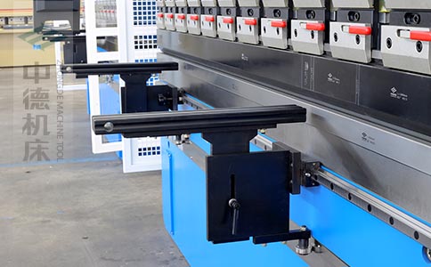 ZDPK-6325牢固式ABS工程塑料托料架,不划伤加工板材外表,是不锈钢钣金不可缺的帮助神器.jpg ZDPK-6325牢固式ABS工程塑料托料架,不划伤加工板材外表,是不锈钢钣金不可缺的帮助神器.jpg